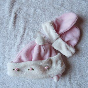 Quiggles Kidswear Girls Pink & White Hat & Mittens